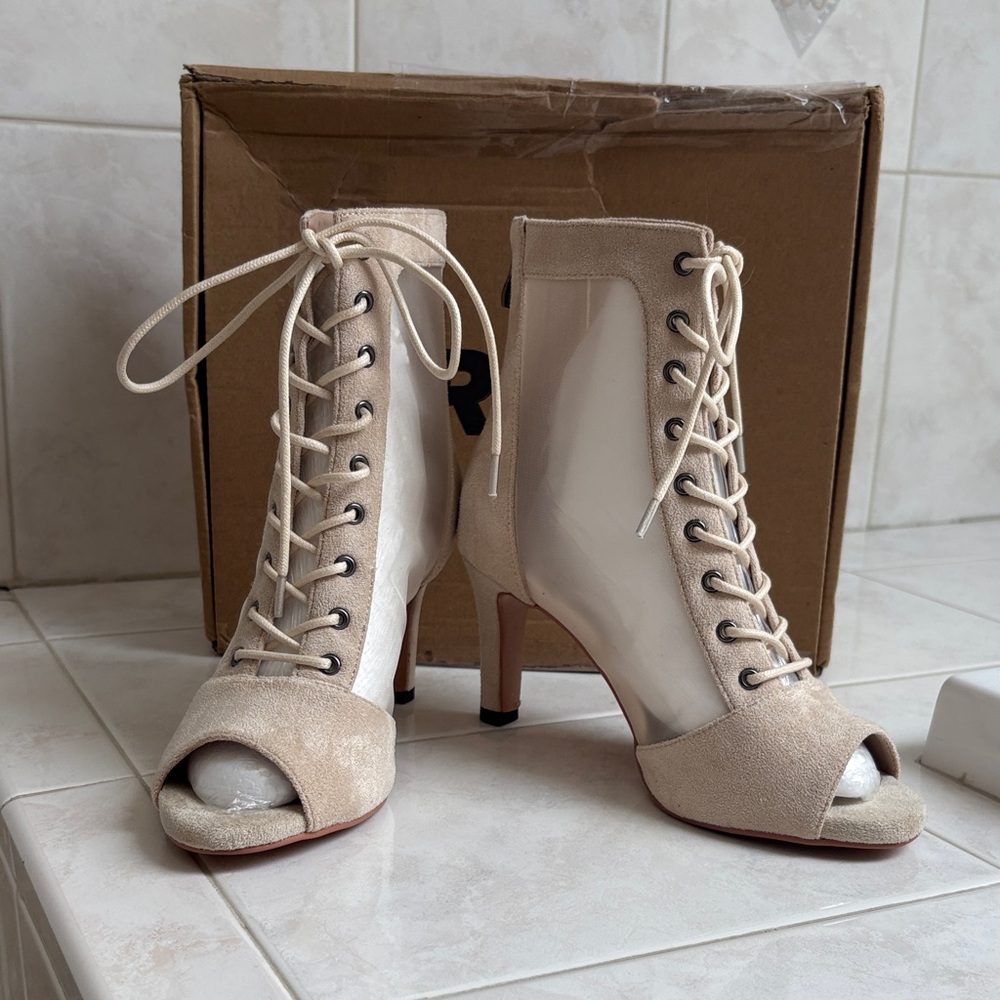 Hroyl Mesh and Suede Lace-Up Ankle Boots For Dance or Streetwear